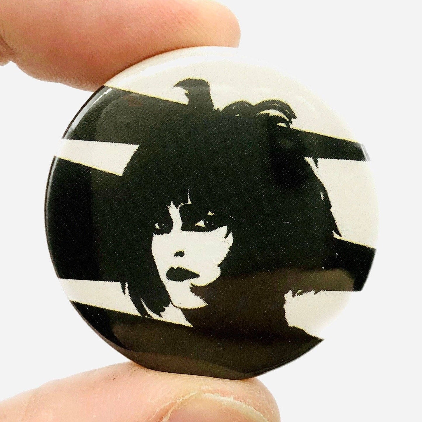 Siouxsie And The Banshees B/W Button Pin Badge ( - Violet Elizabeth -