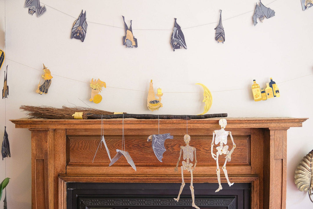 UK/EU: Dancing Skeletons Paper Ornaments