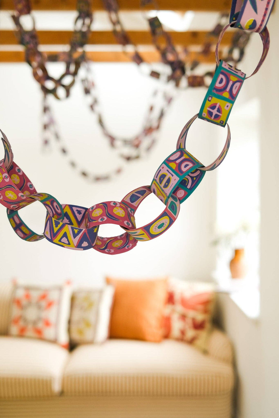 UK/EU: Bloomsbury Paper Chain Kit