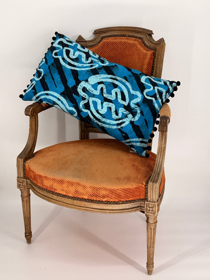 16x26" Lumbar Cushion 😍 - Violet Elizabeth - 