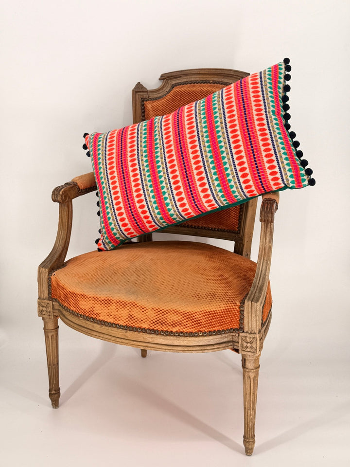 16x26" Lumbar Cushion 😍 - Violet Elizabeth - 