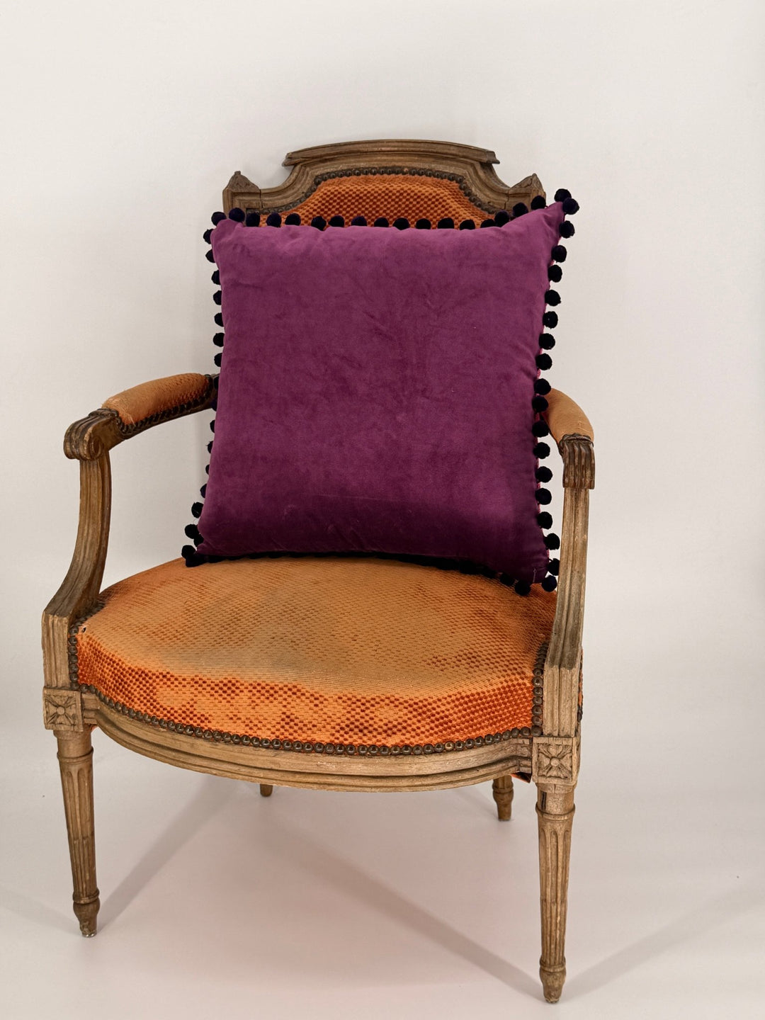 20x20" Cushion 🥰 - Violet Elizabeth - 