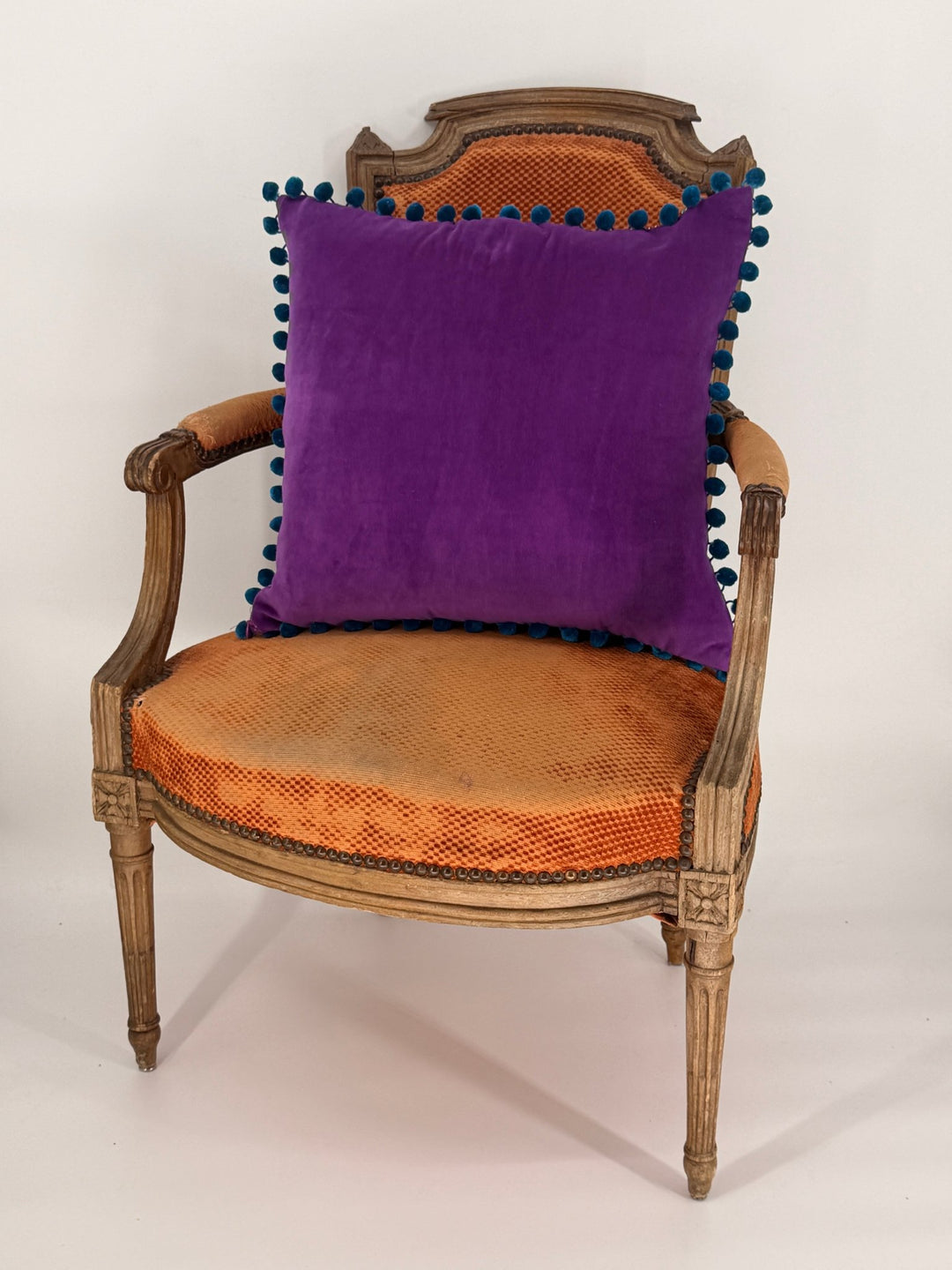 20x20" Cushion 🥰 - Violet Elizabeth - 