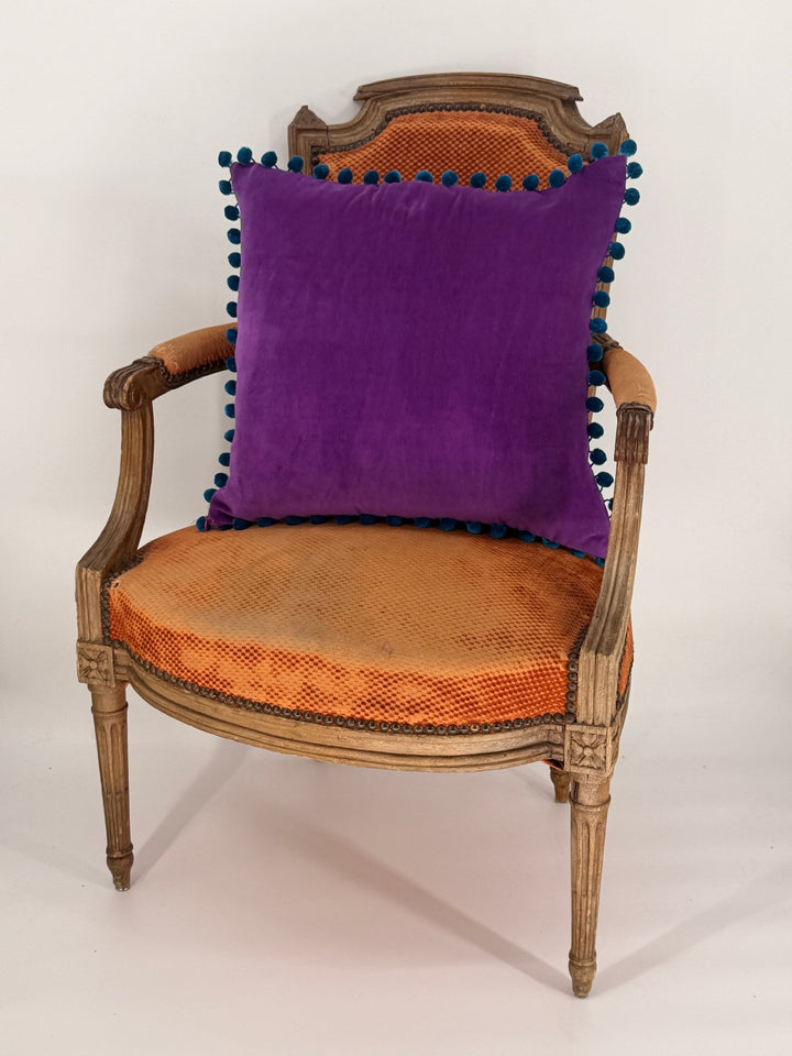 20x20" Cushion 🥰 - Violet Elizabeth - 