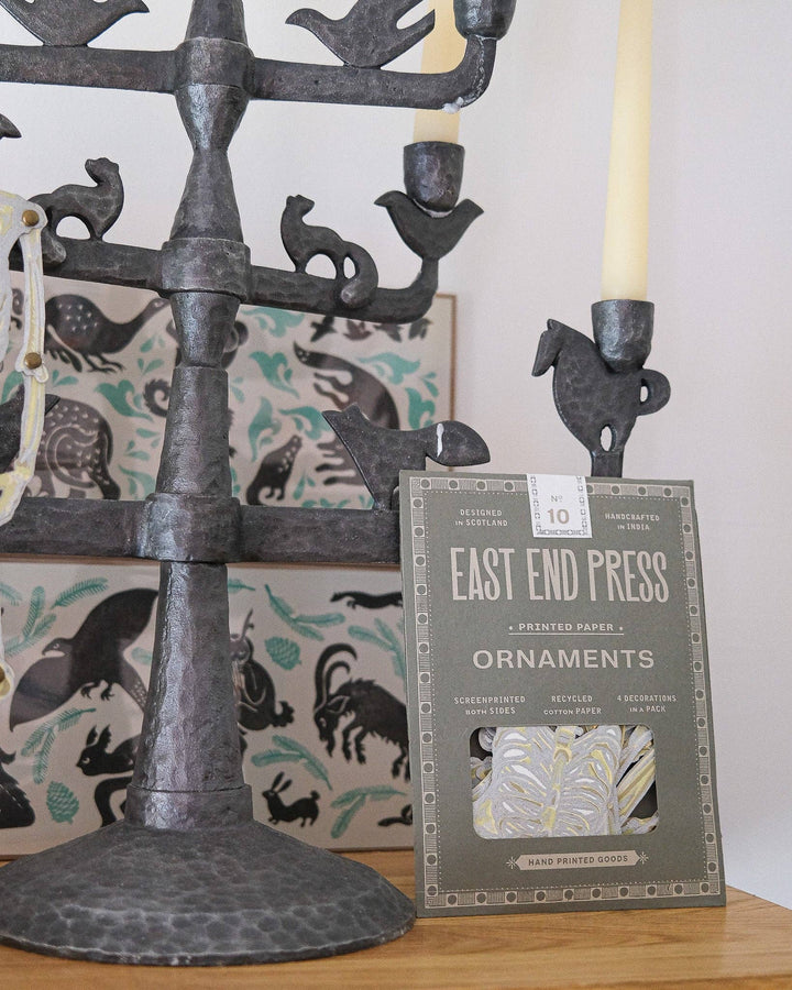 UK/EU: Dancing Skeletons Paper Ornaments