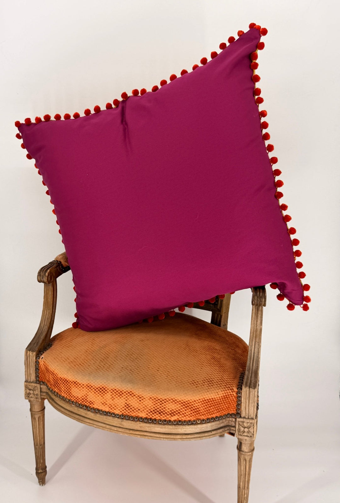 30x30" Cushion 😘 - Violet Elizabeth - 