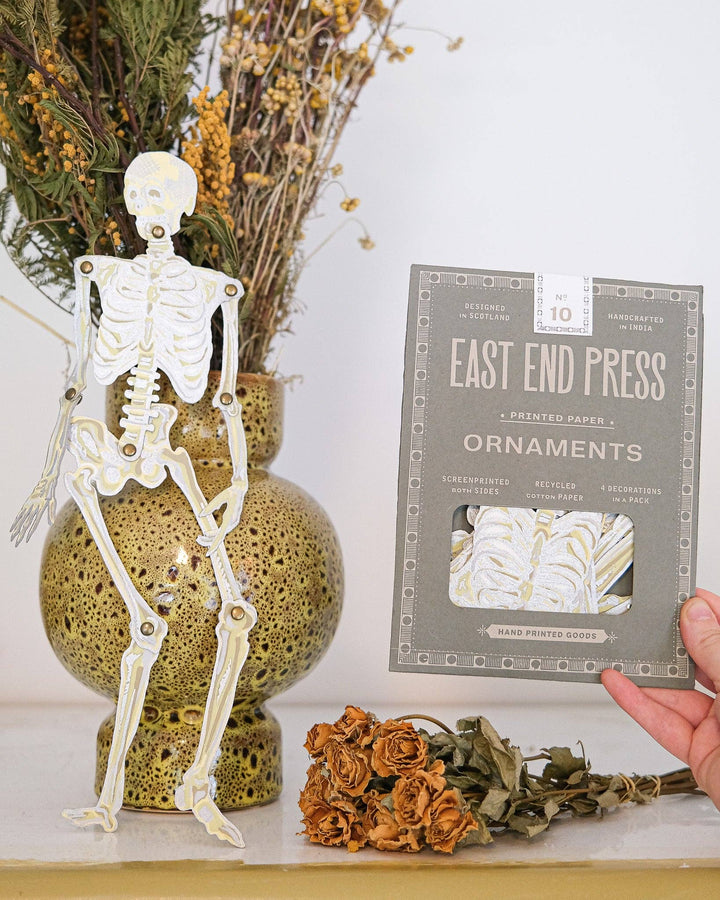 UK/EU: Dancing Skeletons Paper Ornaments
