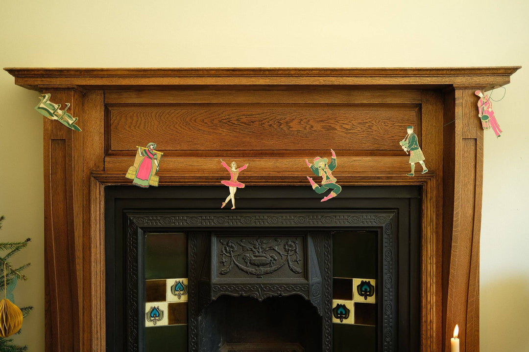 UK/EU: 12 Days of Christmas Sewn Garland