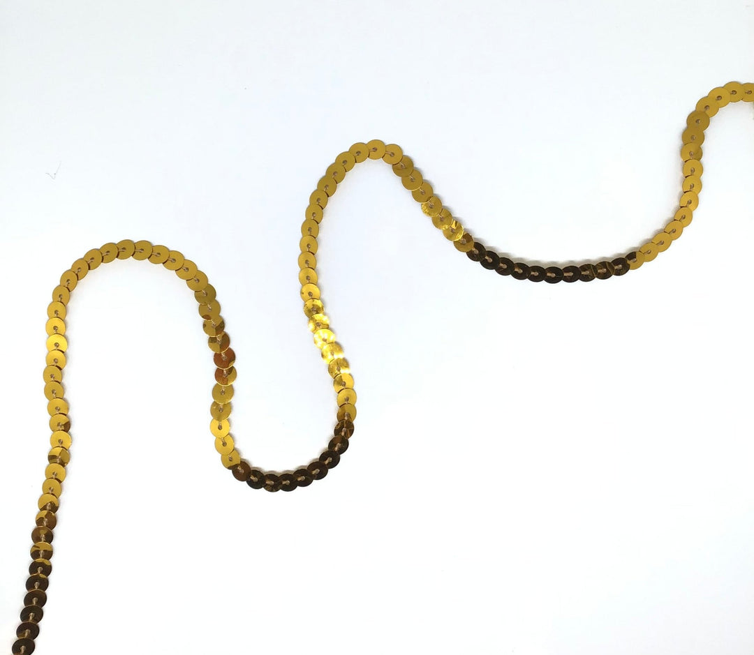 5mm sequins - Violet Elizabeth - Haberdashery