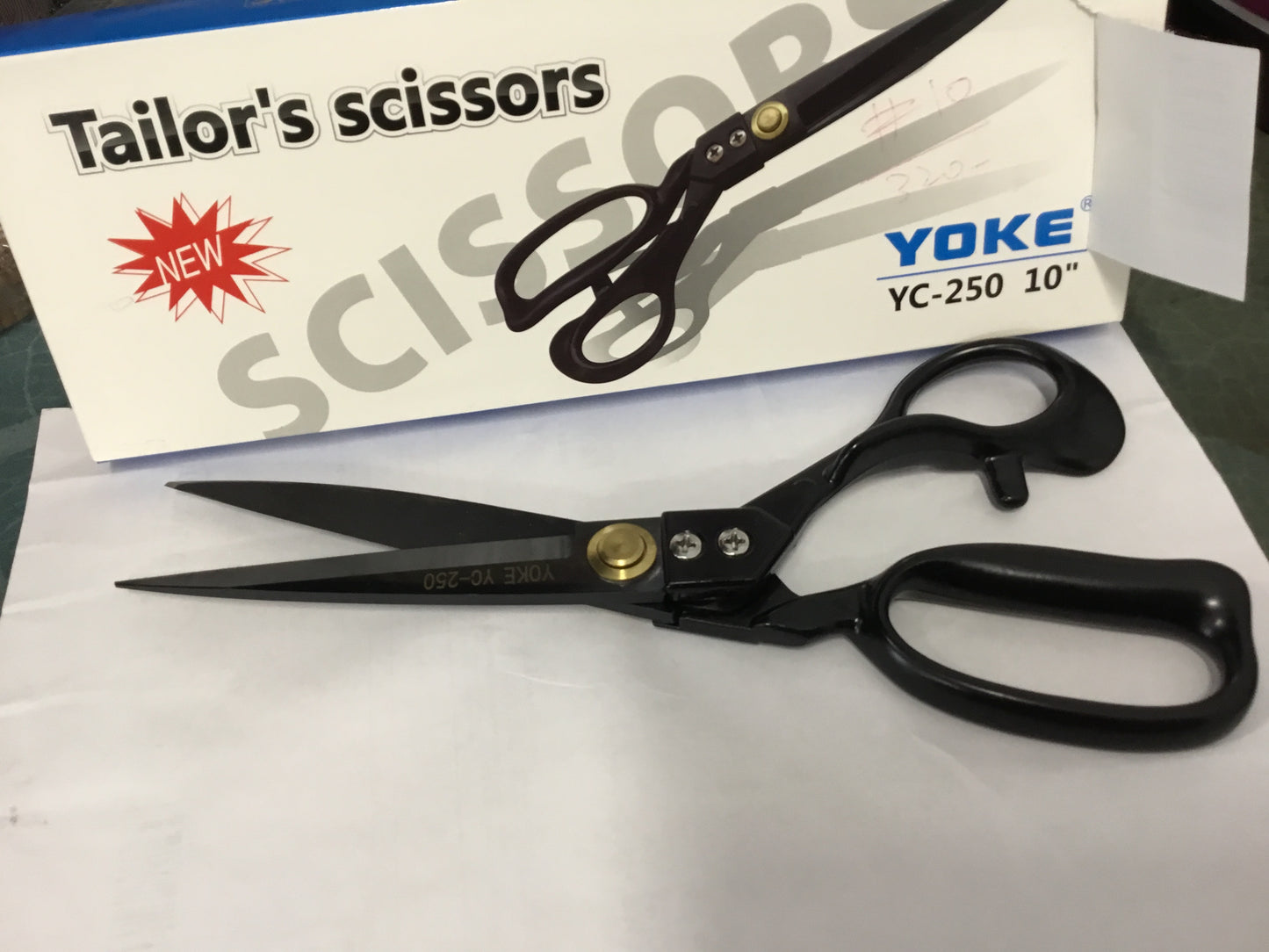 Light weight tailors Shears