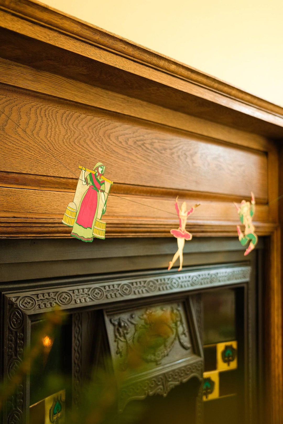 UK/EU: 12 Days of Christmas Sewn Garland