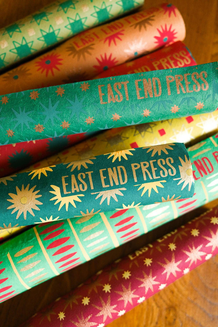 UK/EU: Festive Gift Wrap: Winter's Bloom