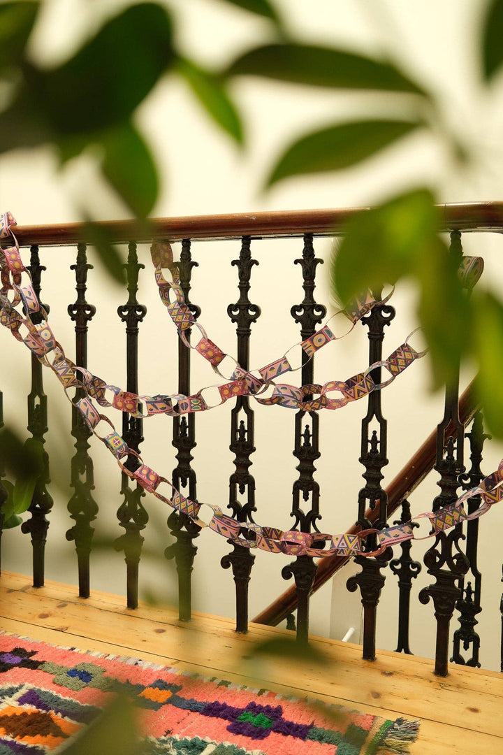 UK/EU: Bloomsbury Paper Chain Kit