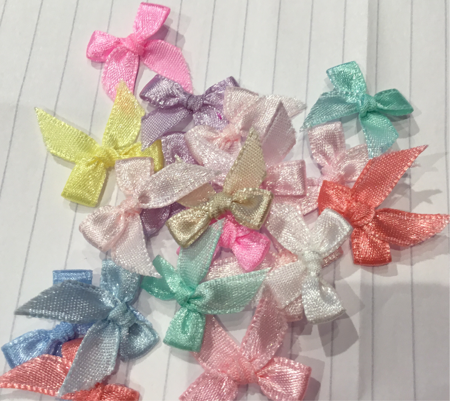 Pastel bows