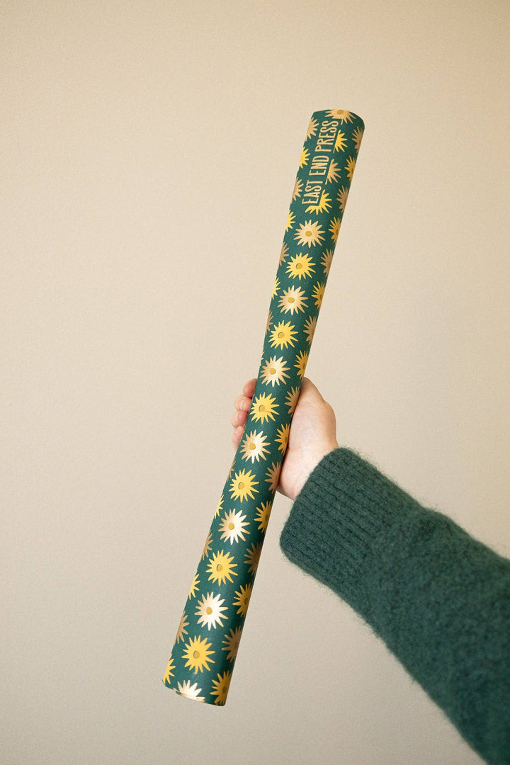 UK/EU: Festive Gift Wrap: Winter's Bloom