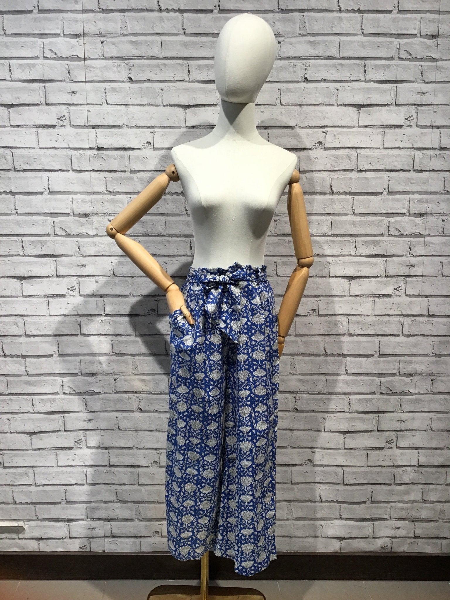 blue white floral Print Trousers - Violet Elizabeth - Clothing