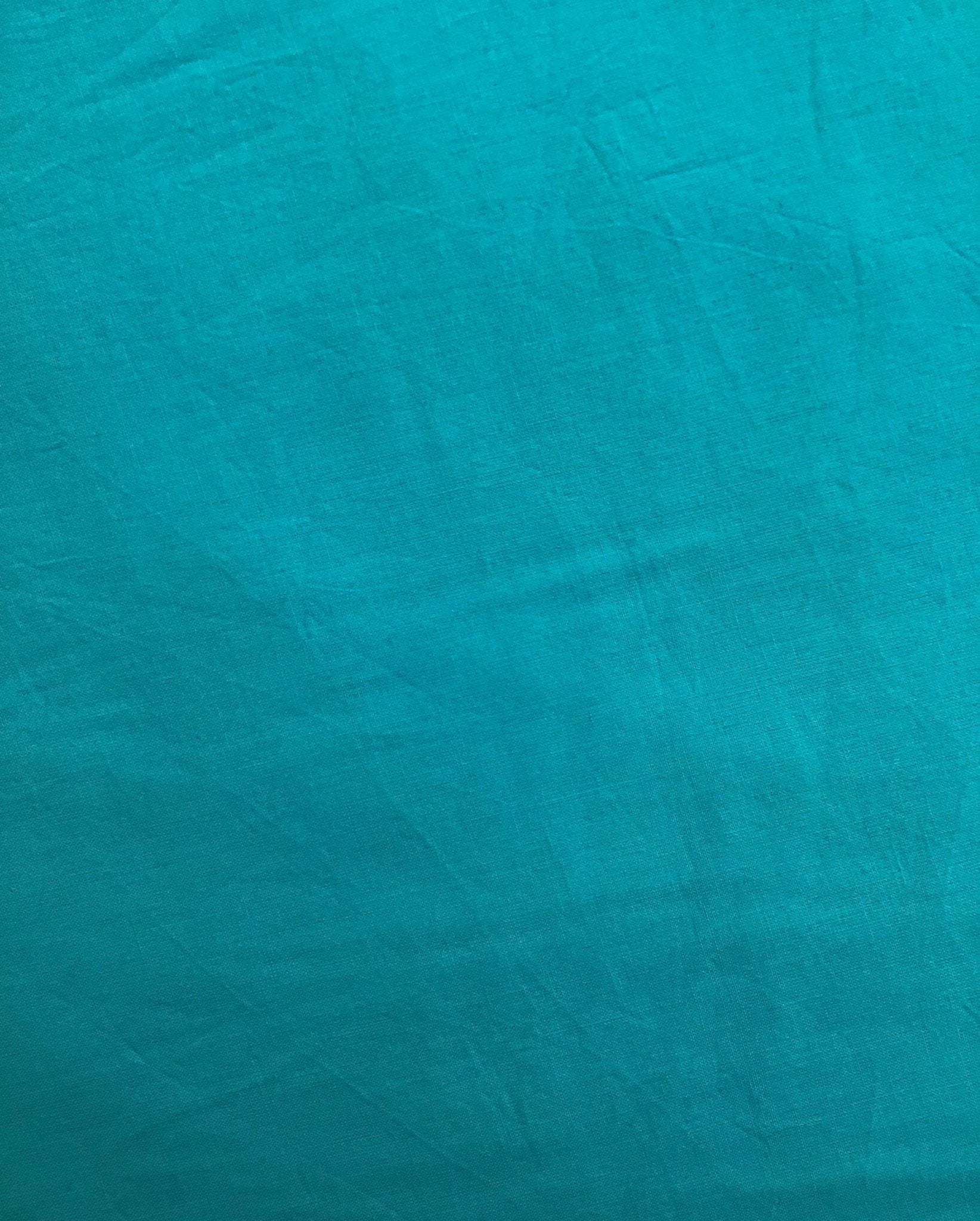 Bright blue Plain coloured Fabric 100% Cotton - Violet Elizabeth - Haberdashery