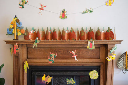 Christmas Puddings Concertina Garland - Violet Elizabeth - 