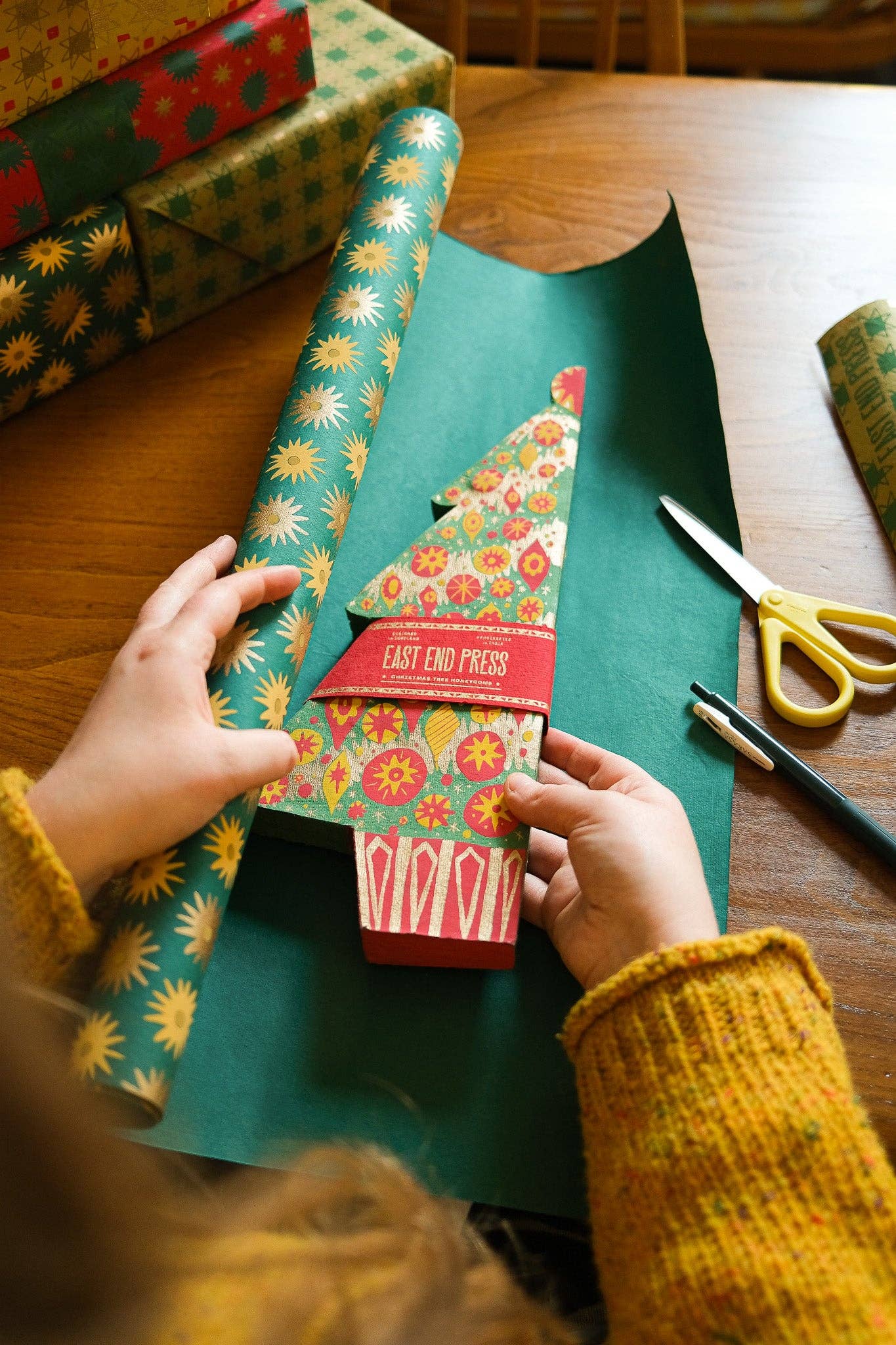 Christmas Tree Honeycomb - Violet Elizabeth - 