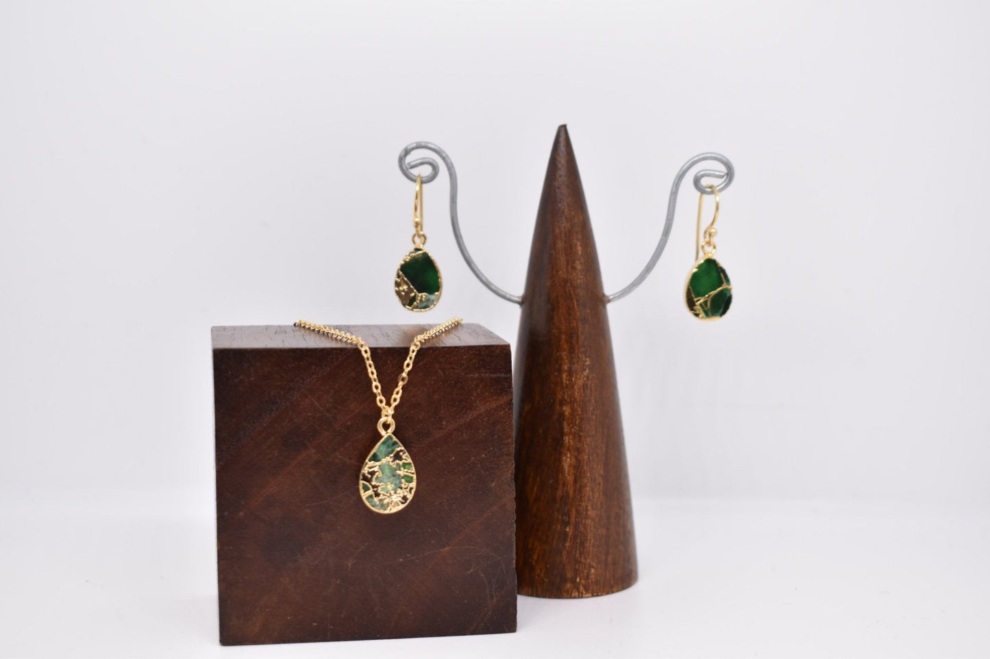 Dark Green Crackle And Gold Necklace And Earring Set - Violet Elizabeth - Jewellery