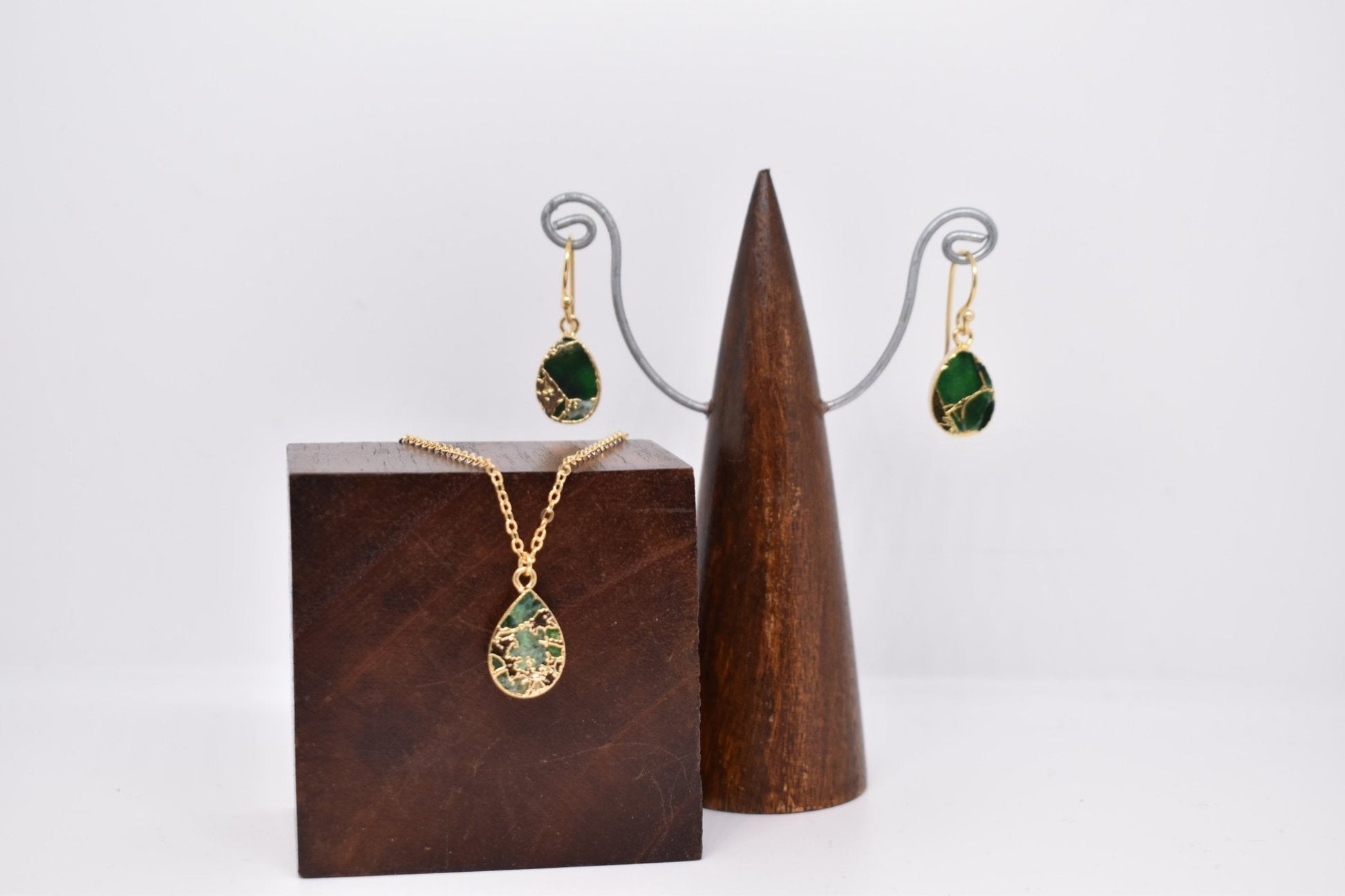 Dark Green Crackle And Gold Necklace And Earring Set - Violet Elizabeth - Jewellery