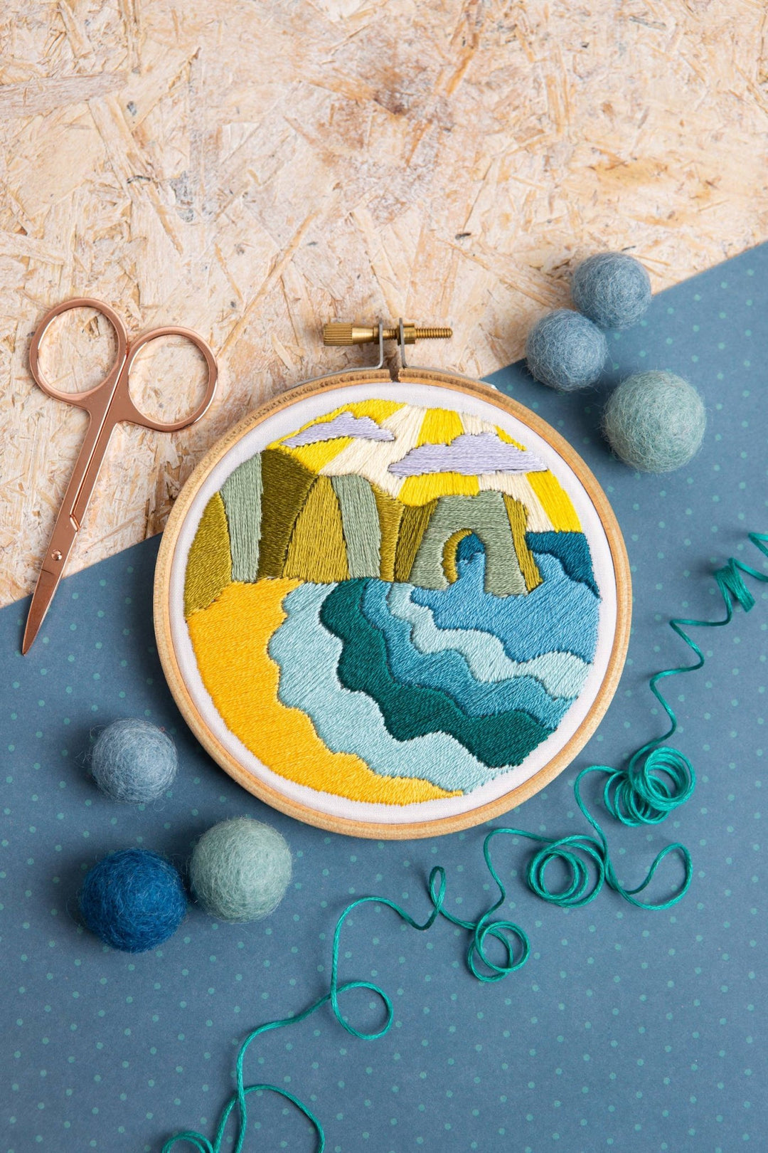 Dorset Days Mini Embroidery Kit | Complete Craft Kit for Beginners - Violet Elizabeth - Haberdashery