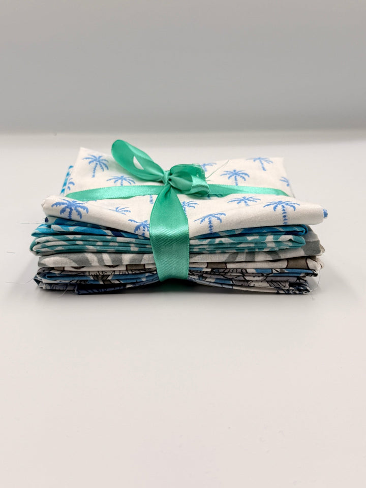 Fat Quarter Bundle - Whites and Blues - Violet Elizabeth - 