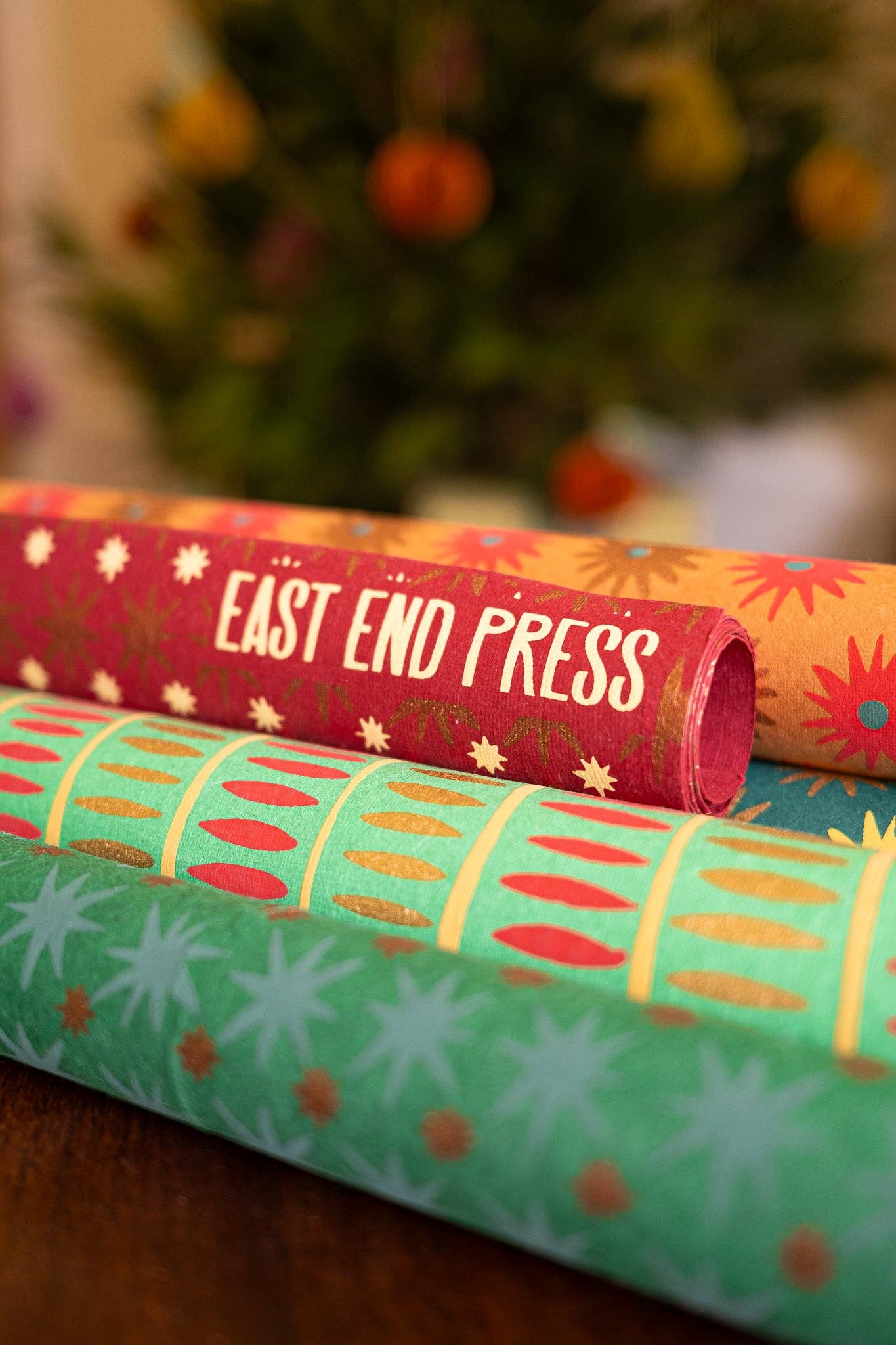 Festive Gift Wrap: Christmas Stripes - Violet Elizabeth - 