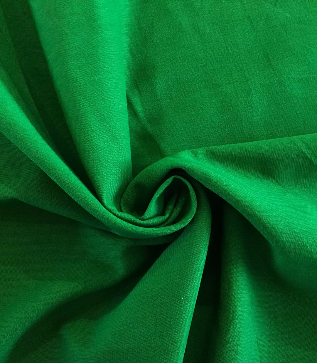 Green Plain coloured Fabric 100% Cotton - Violet Elizabeth - Haberdashery