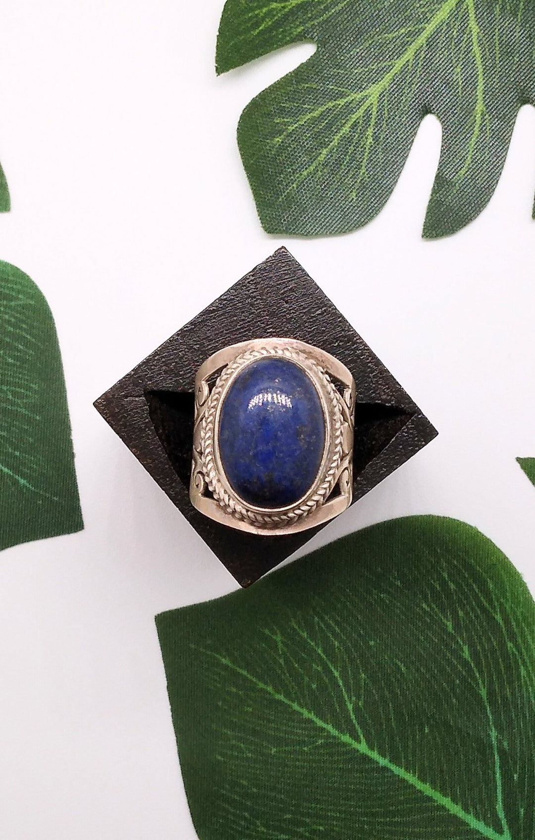 Inanna's Ring - Violet Elizabeth - 