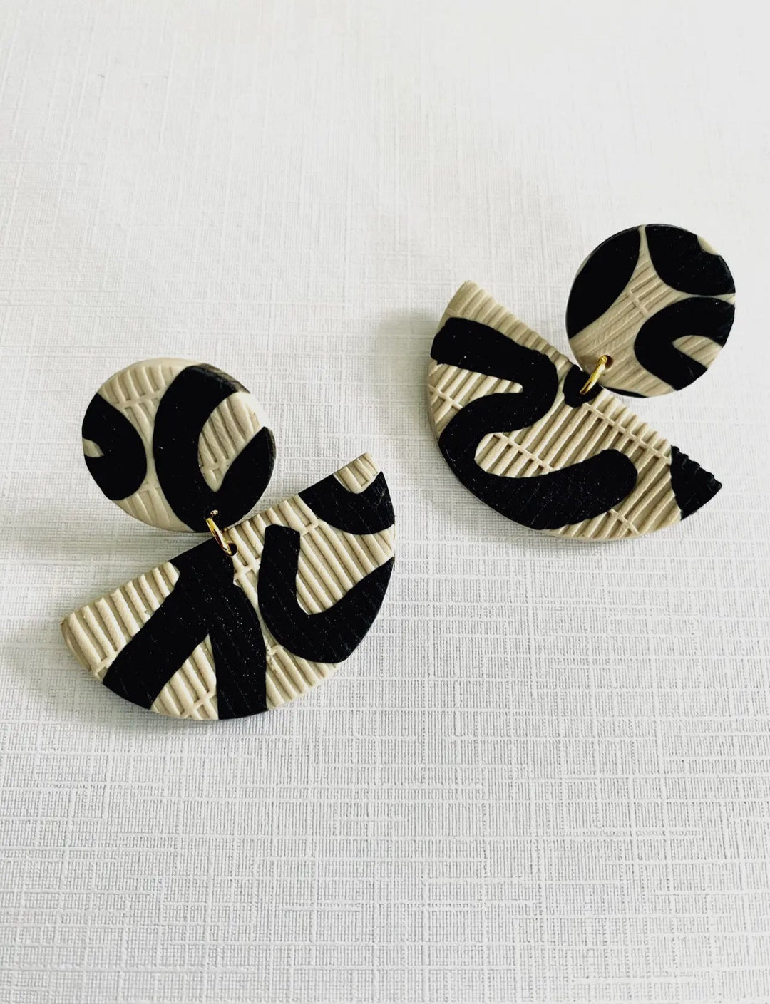 Interwoven Medium Earrings - Violet Elizabeth - Jewellery