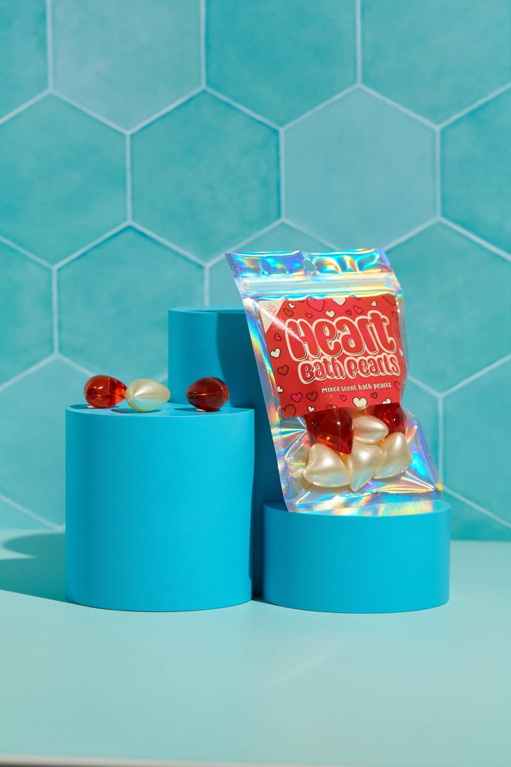 Pack of 10 Heart Bath Pearls. Strawberry and Vanilla Scented - Violet Elizabeth - 