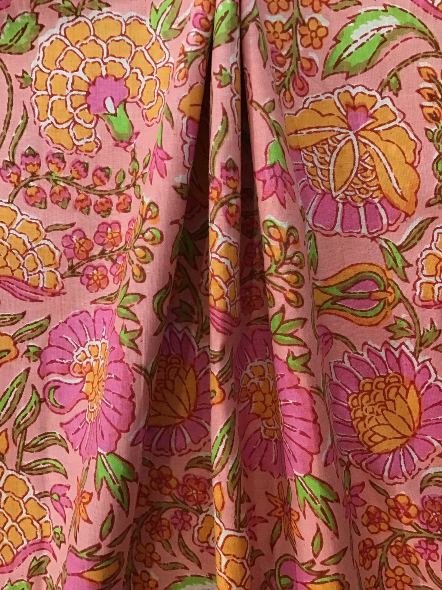 Pink/orange flowers Screen Printed Fabric 100% Cotton - Violet Elizabeth - Haberdashery