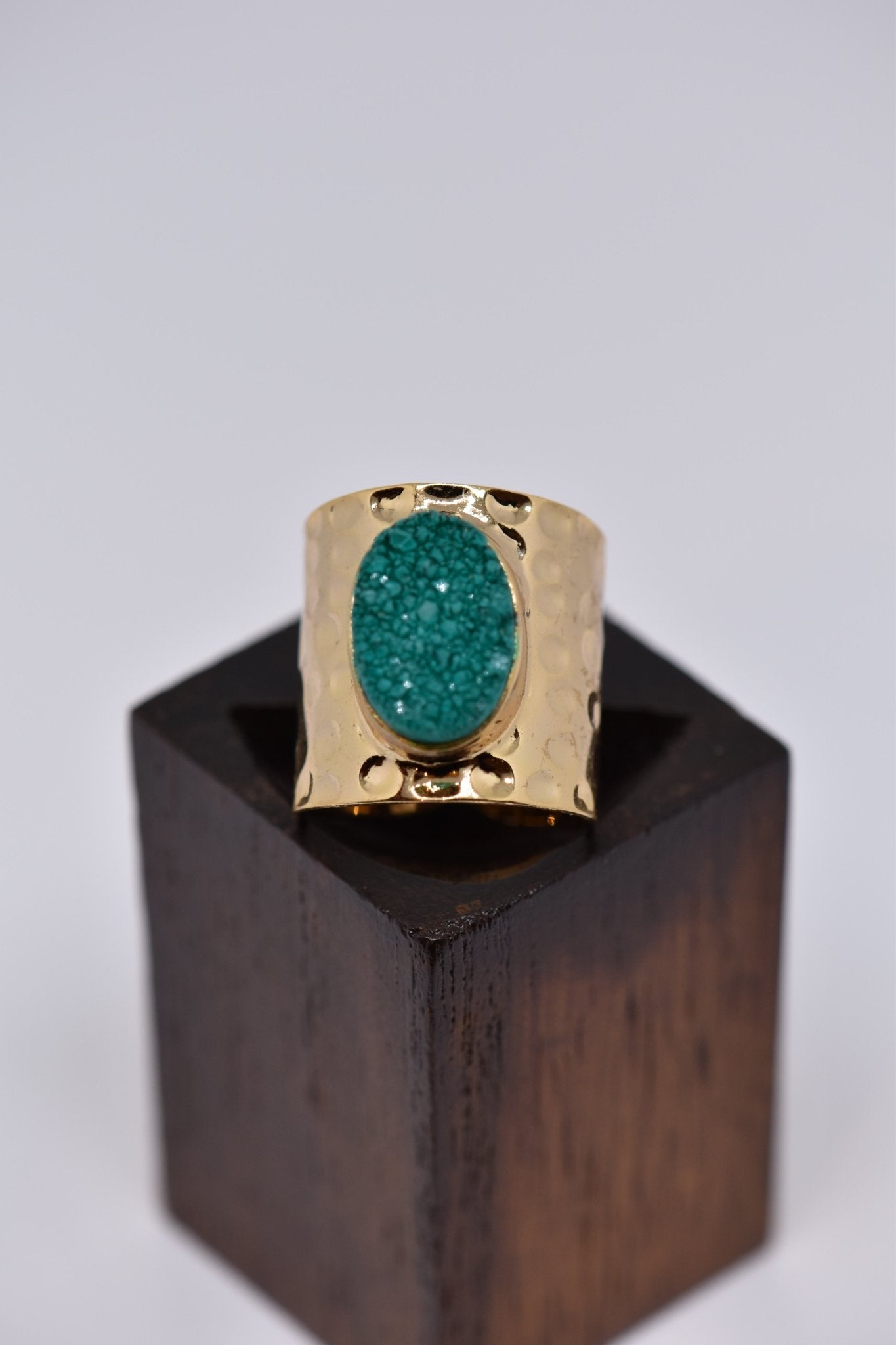 Sea Green Crystal Crush Agate Ring - Violet Elizabeth - Jewellery