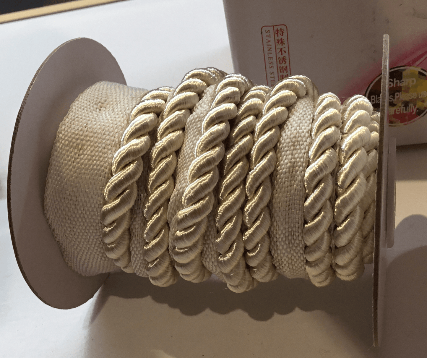 Shining ivory piping 30mm - Violet Elizabeth - Haberdashery
