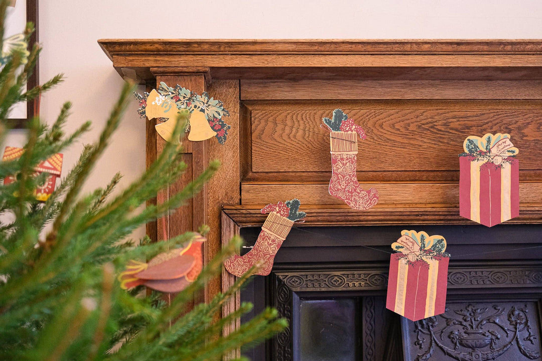 UK/EU: Christmas Sewn Garland - Violet Elizabeth - Christmas Decorations