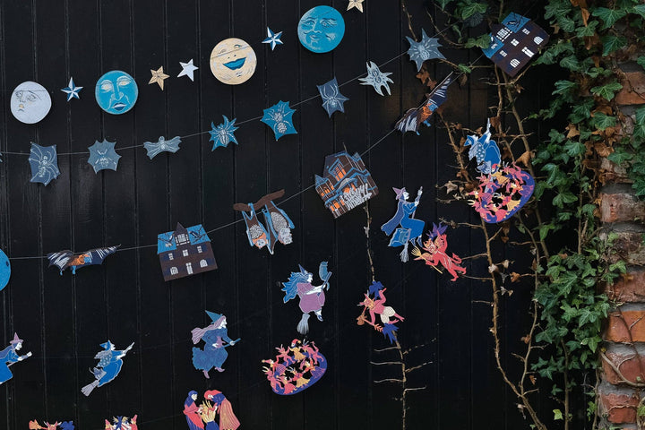 UK/EU: Medieval Sewn Garland - Violet Elizabeth -