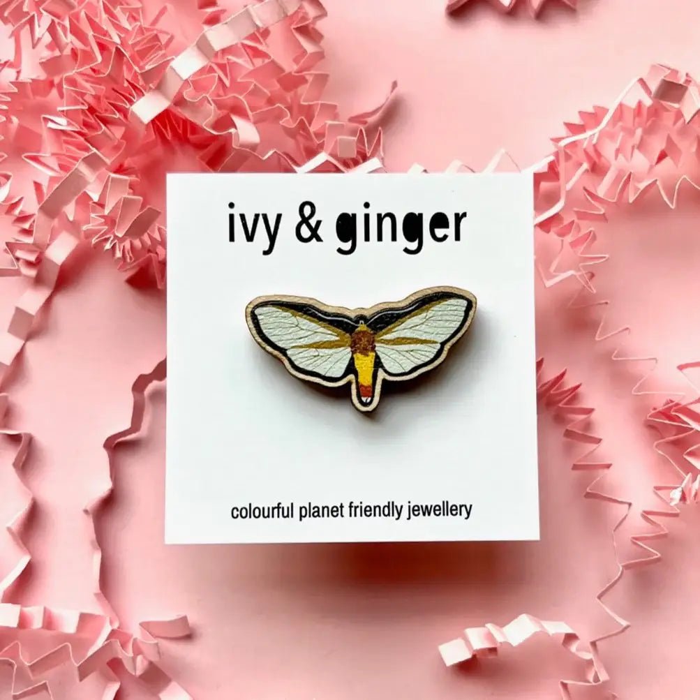 Winged insect wooden pin badge brooch eco friendly - Violet Elizabeth - 