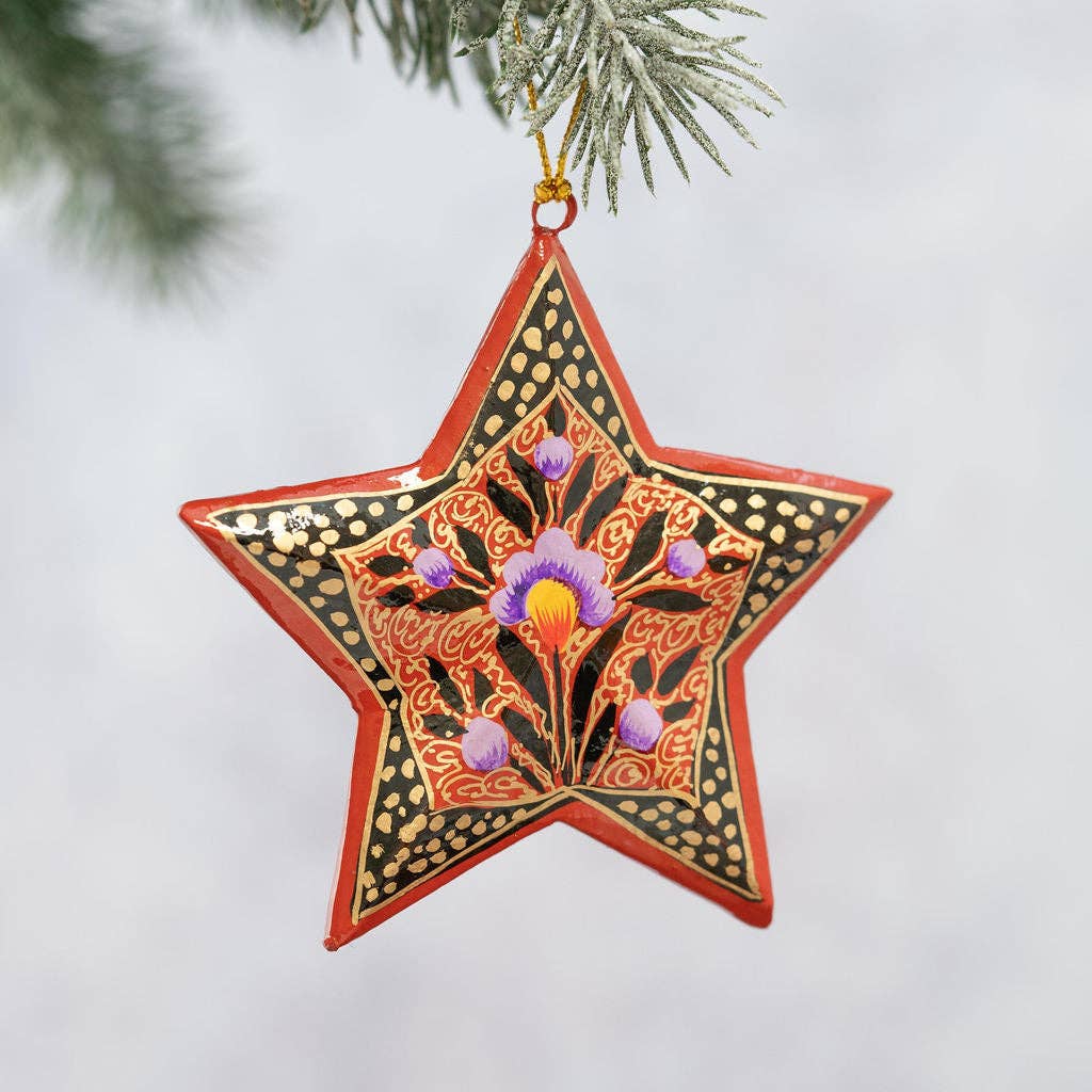 Red Trellis 3D Hanging Star - Violet Elizabeth