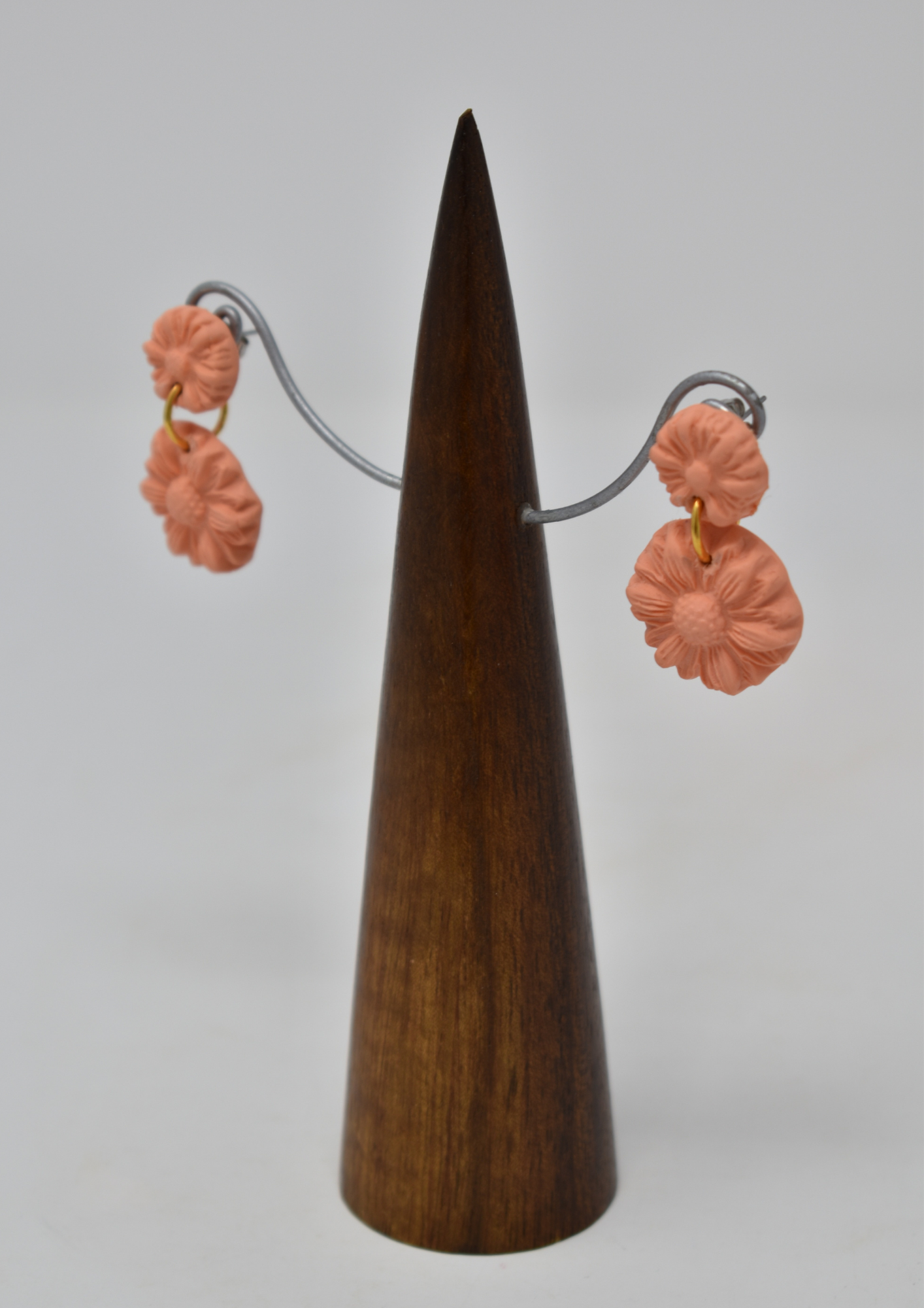 Daisy Drop Earrings Peach - Violet Elizabeth