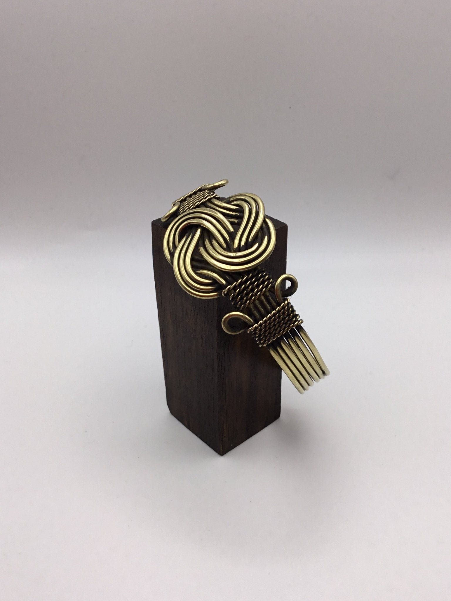 Buddha Knot Brass Armlet - Violet Elizabeth - Jewellery