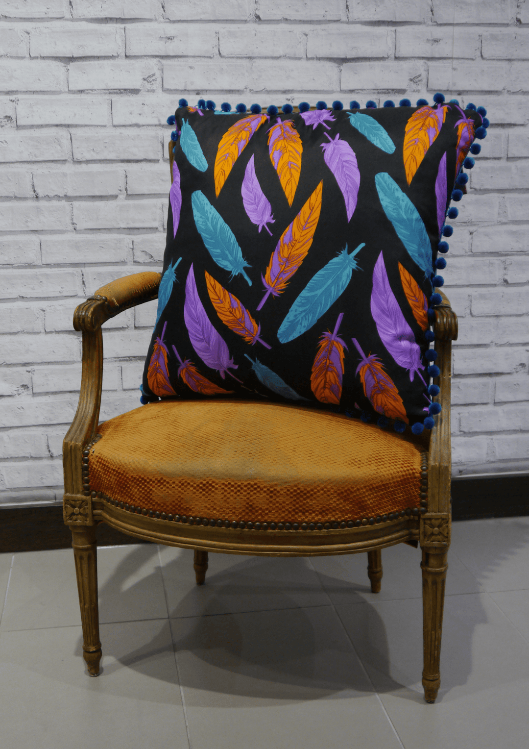 Feathers at Nightfall - Violet Elizabeth - Decor