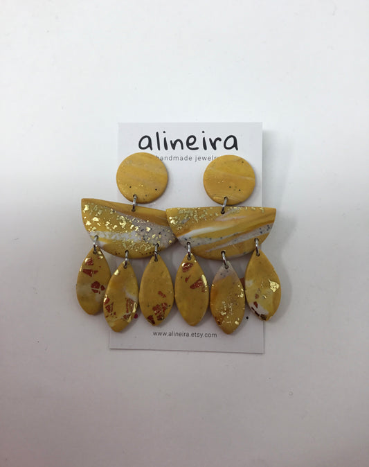 Alineira yellow earring - Violet Elizabeth