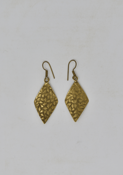 Leaf patterned diamond brass earring - Violet Elizabeth - Jewellery