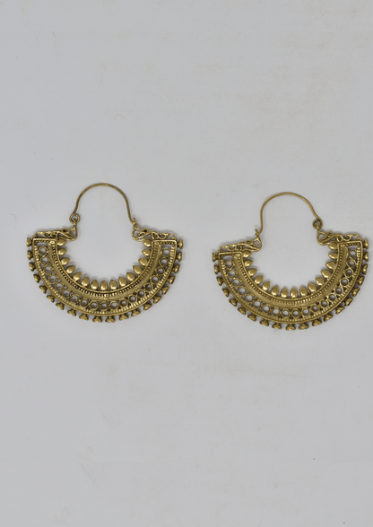 Seahorse tail brass earring - Violet Elizabeth - Jewellery