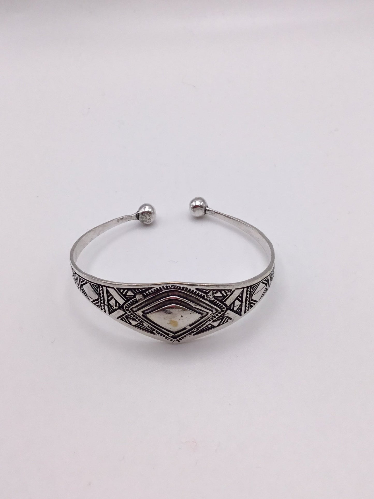 Tuareg style brass bangle - Violet Elizabeth - 
